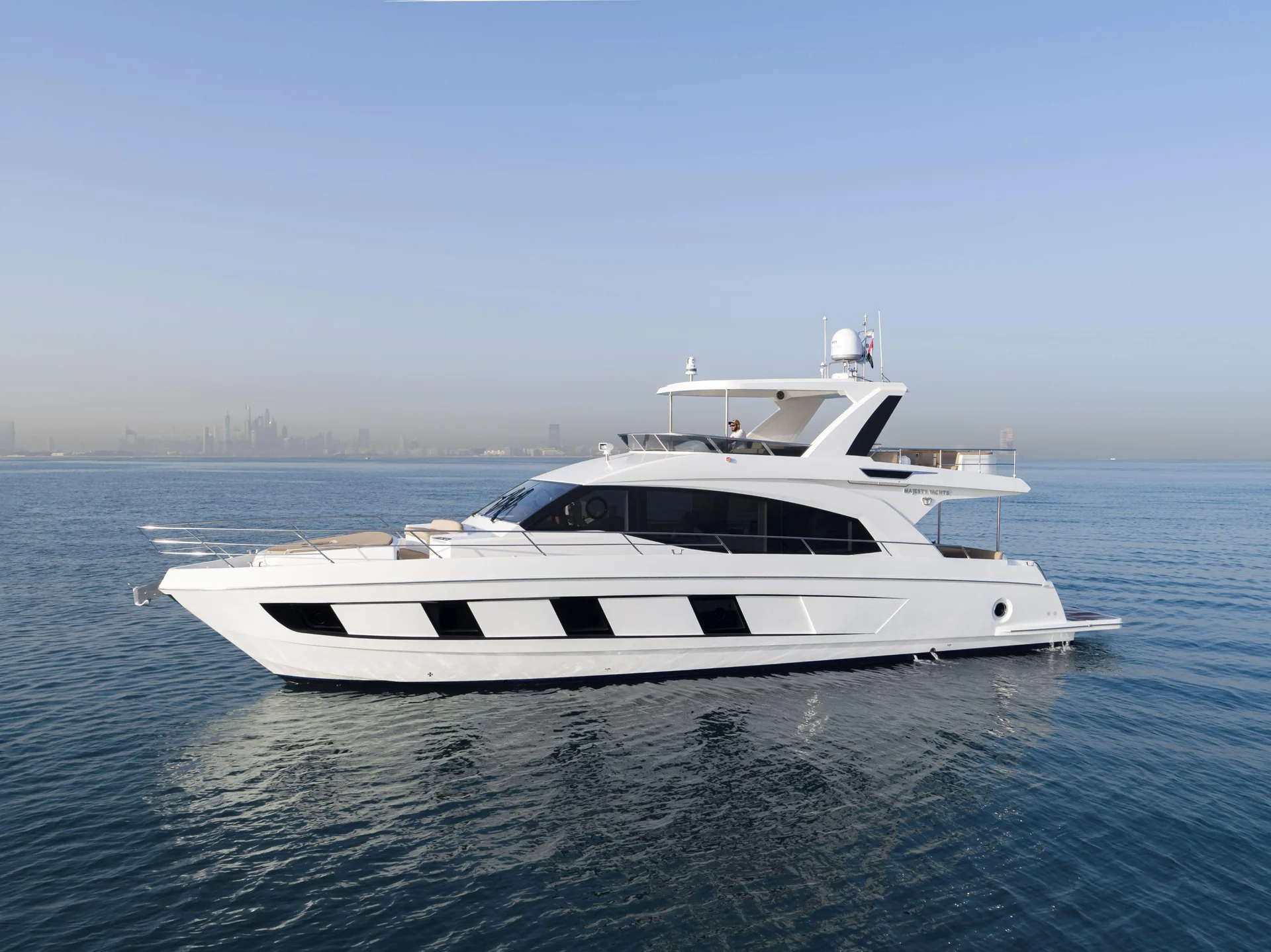 MAJESTY 62 - Image 1