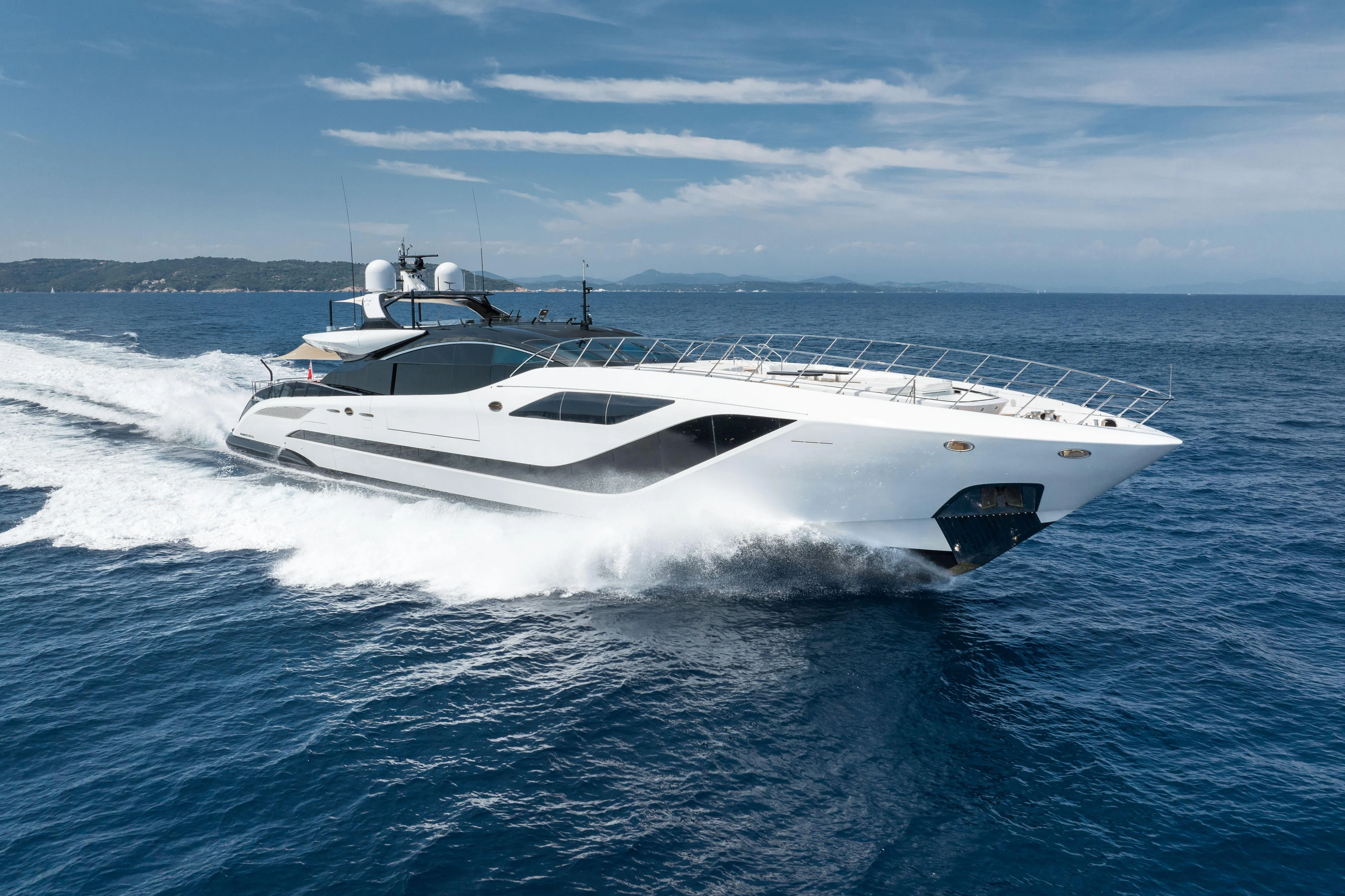 MANGUSTA 165 REV - Image 1