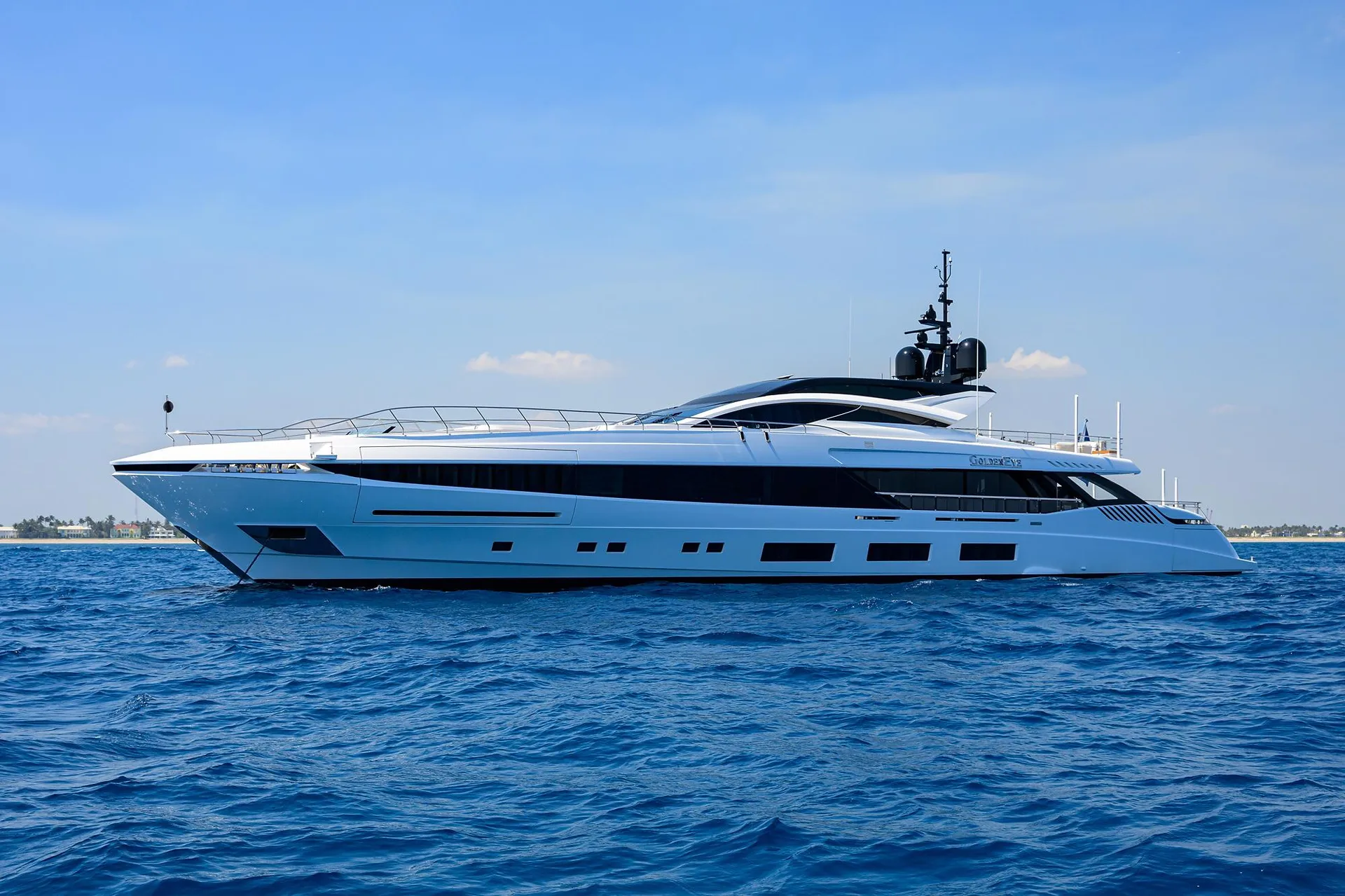 MANGUSTA 54 GRANSPORT - Image 3