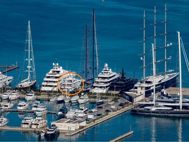 MARINA BOATS