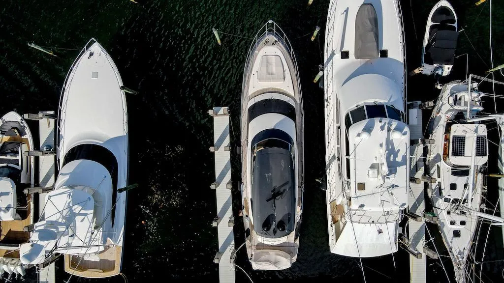 MARQUIS 660 SPORT YACHT - Image 3