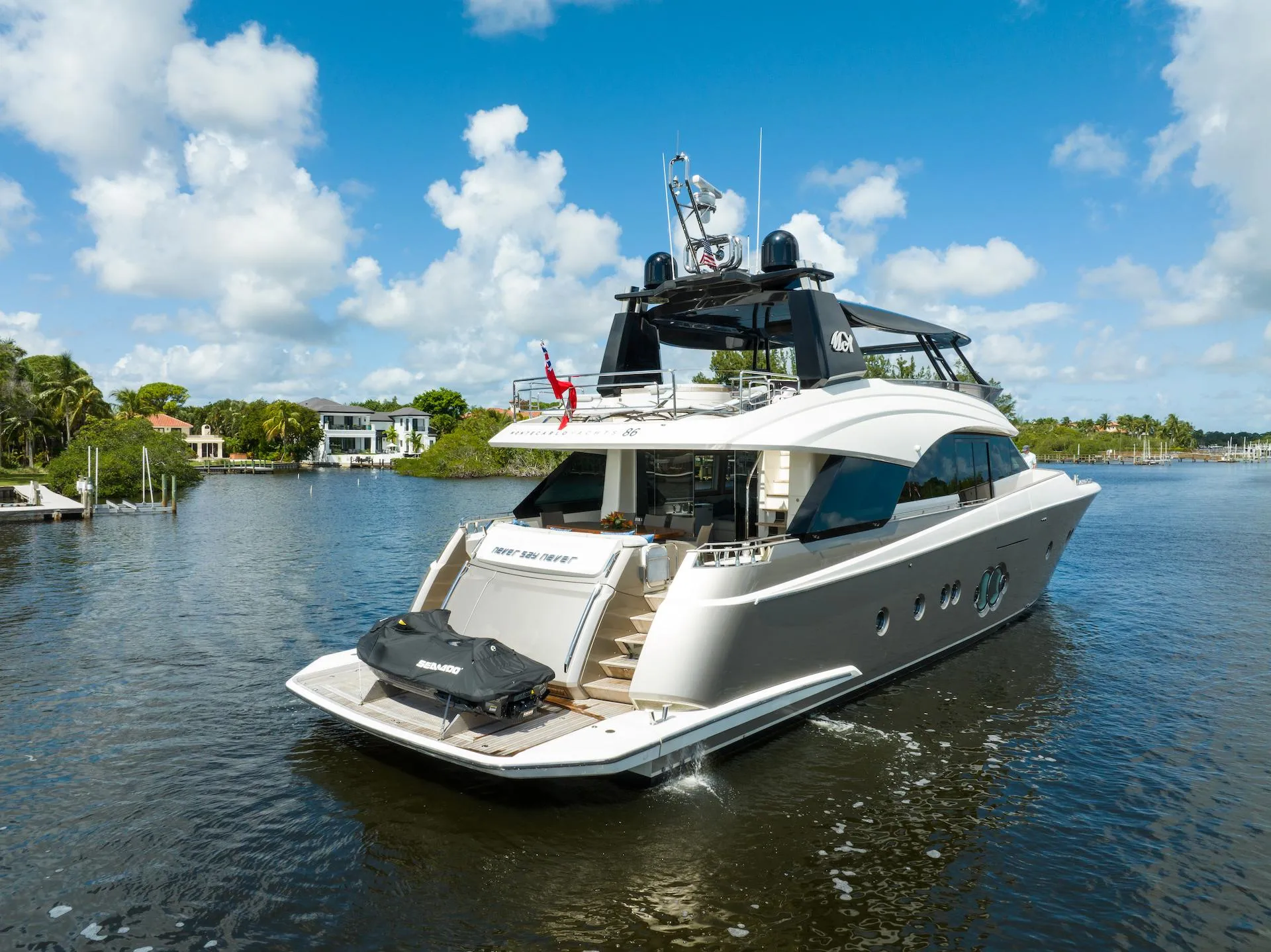 MONTE CARLO YACHTS MCY86 - Image 3