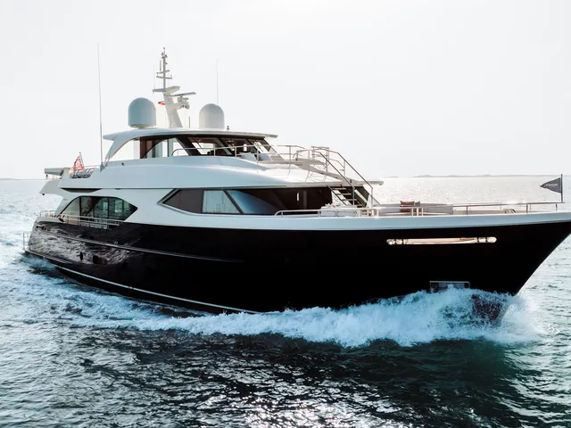 MOONEN 110 MUSTIQUE