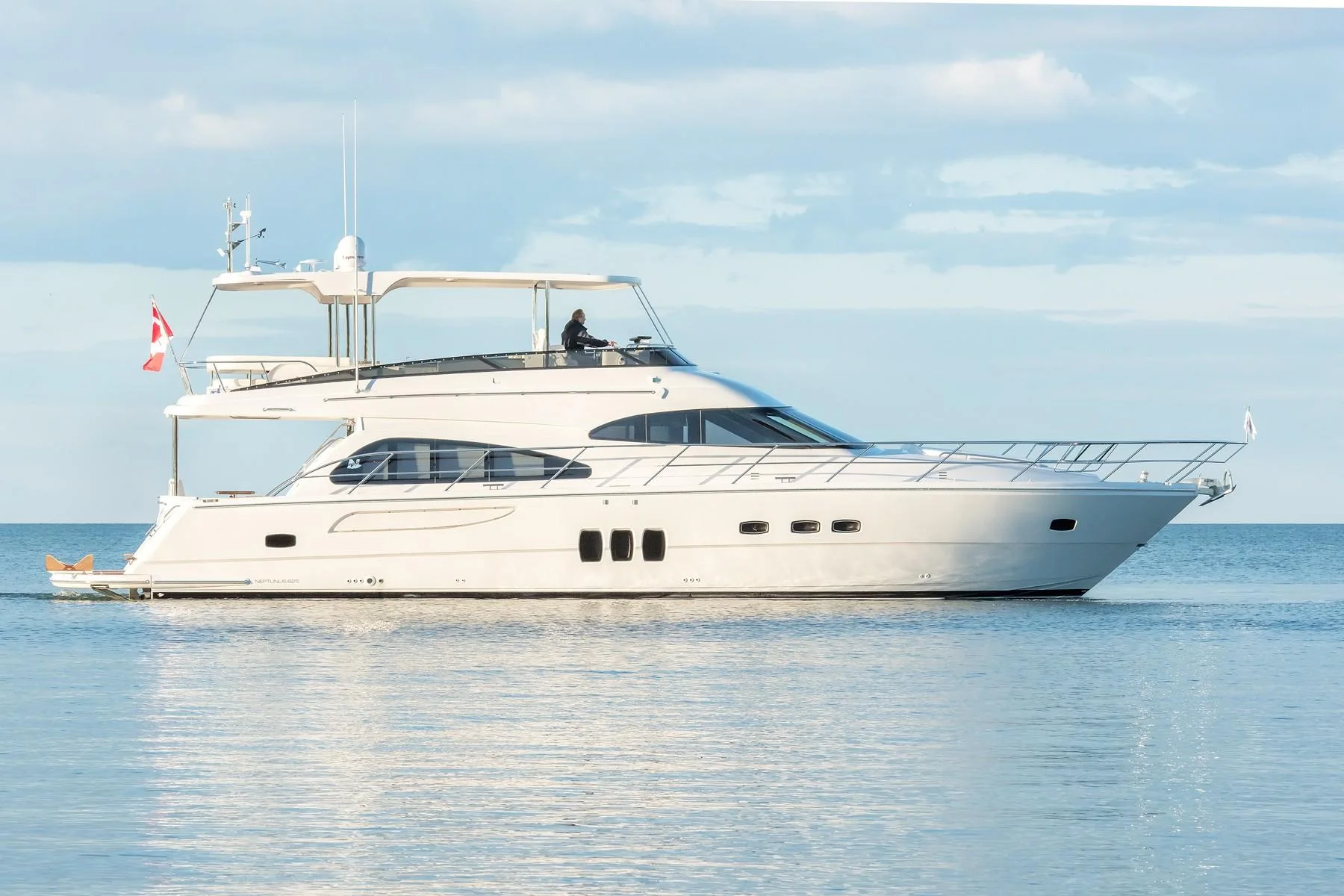 NEPTUNUS 625 FLYBRIDGE - Image 1