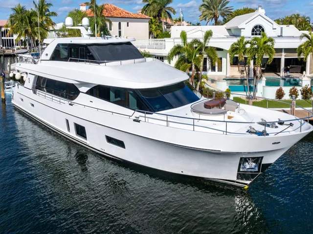 OCEAN ALEXANDER 100 MY