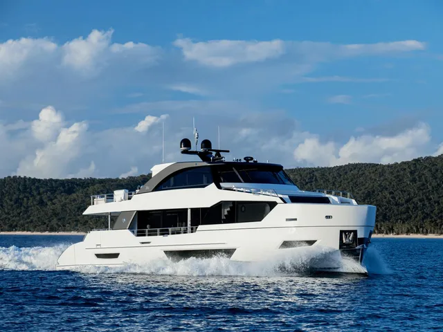 OCEAN ALEXANDER 28 EXPLORER