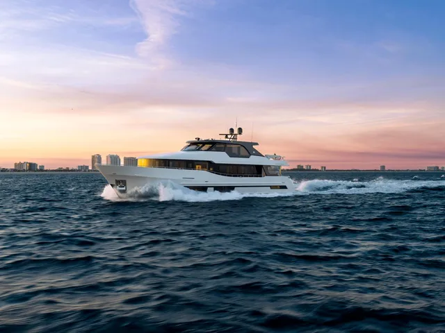 OCEAN ALEXANDER 28L