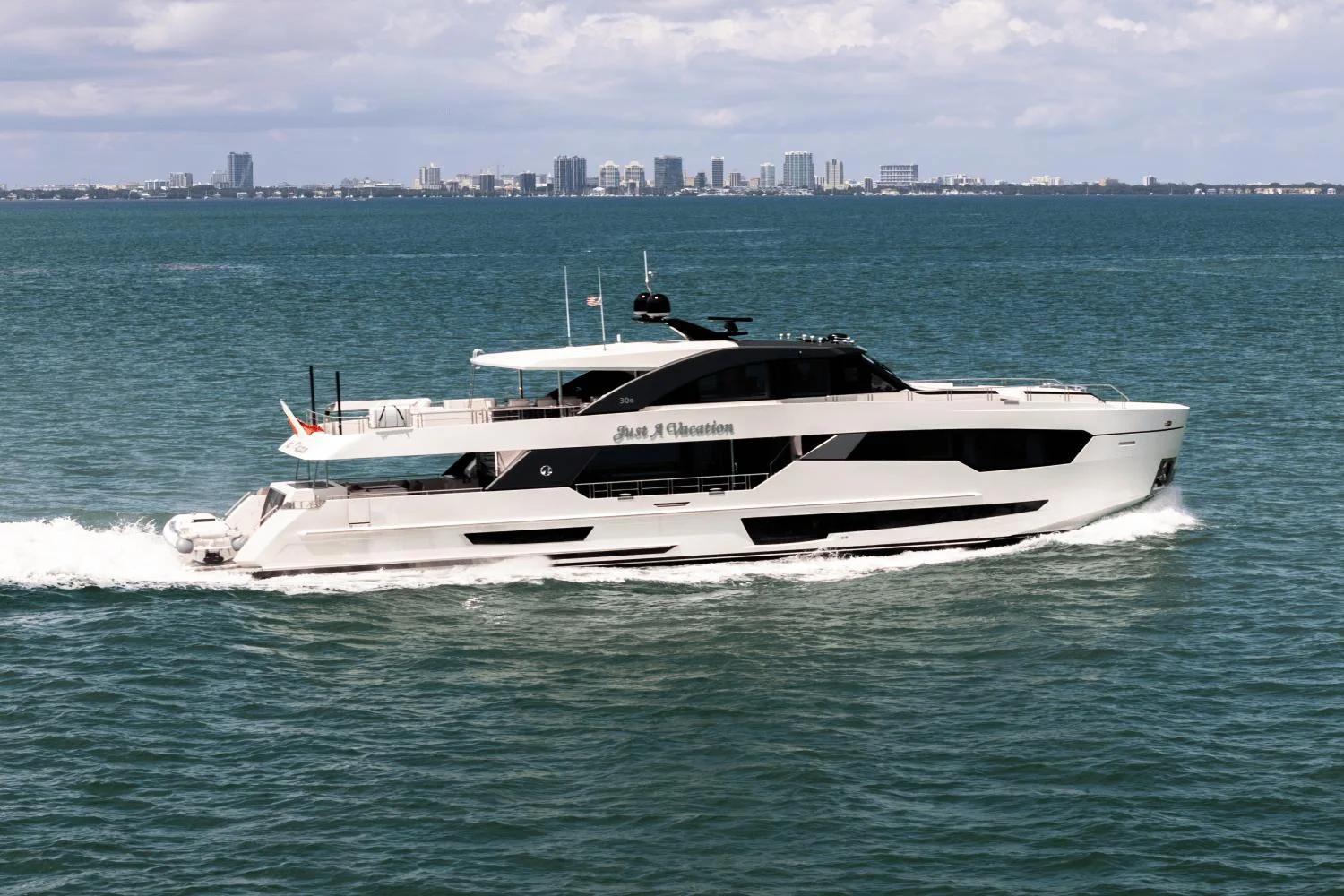 OCEAN ALEXANDER 30R - Image 1
