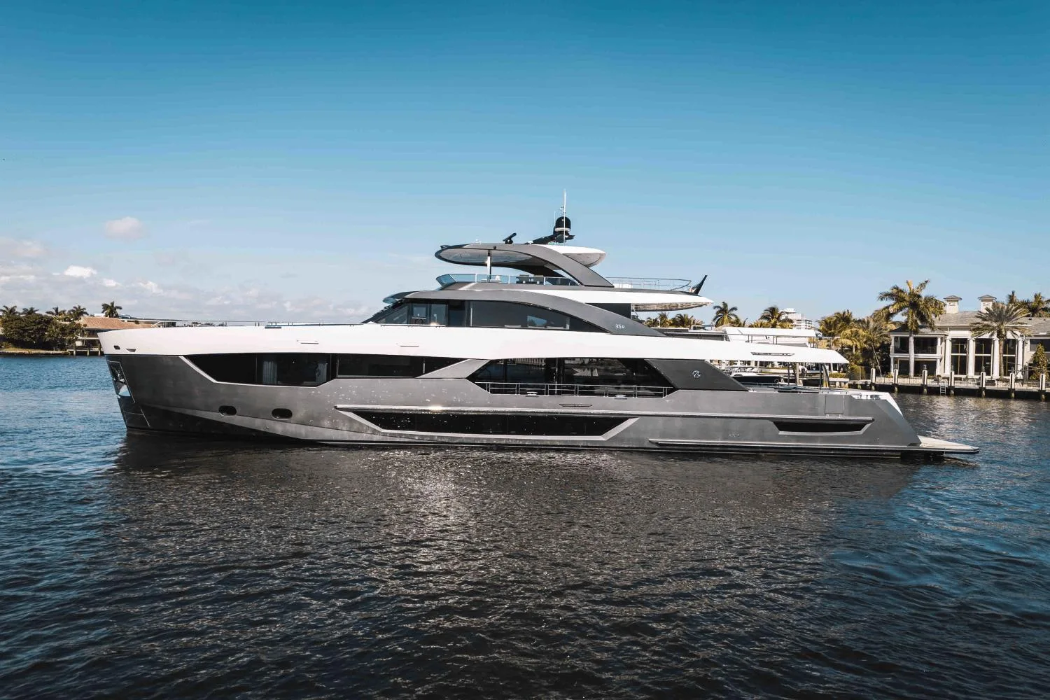 OCEAN ALEXANDER 35R - Image 1