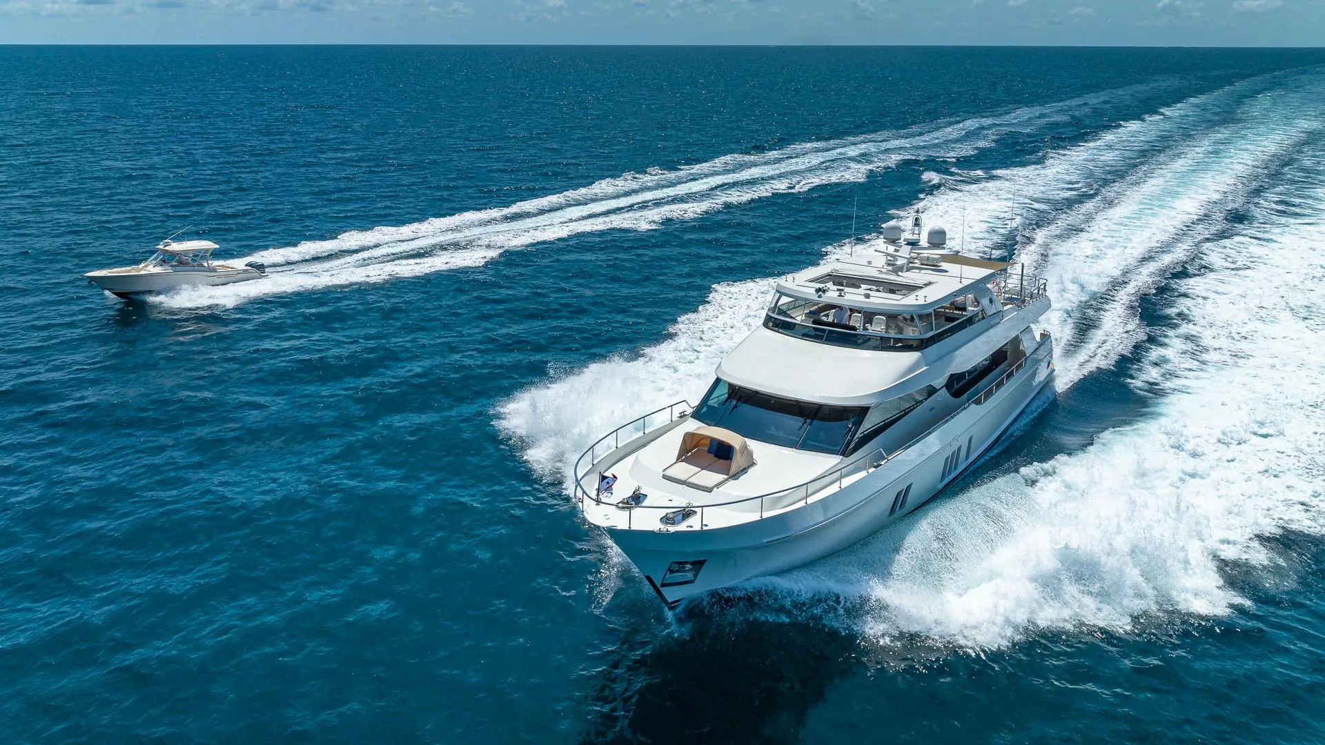 OCEAN ALEXANDER MOTOR YACHT FLYBRIDGE MODEL - Image 3