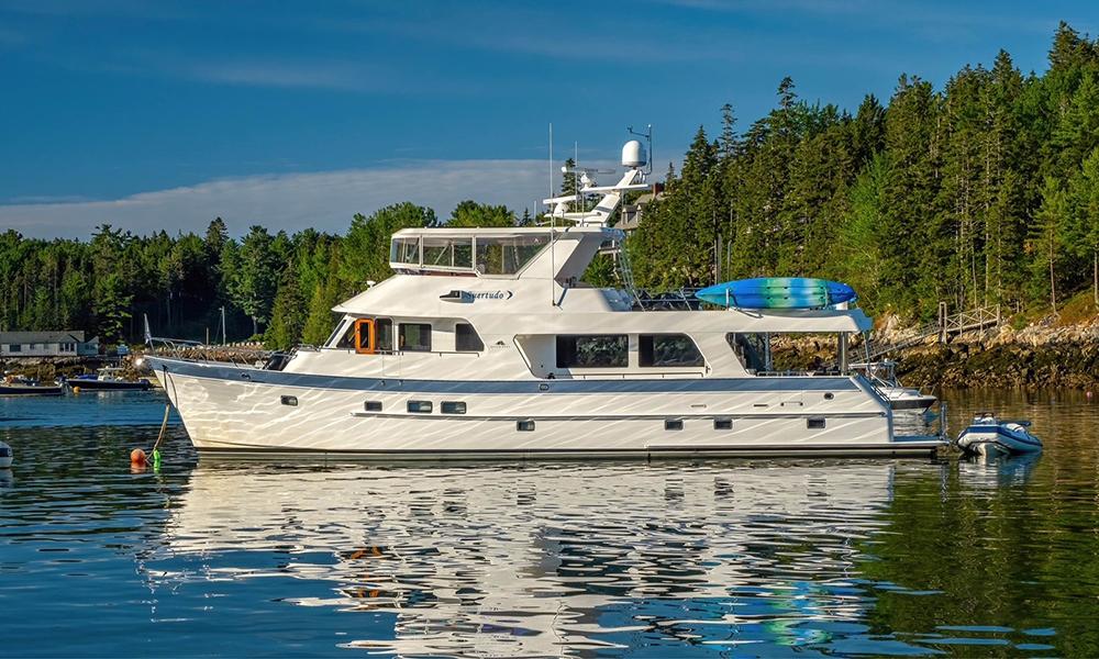 OUTER REEF YACHTS 720 MOTORYACHT - Image 1