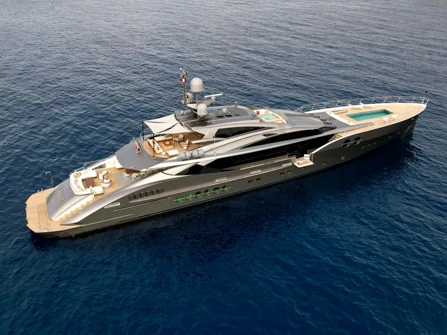 PALMER JOHNSON SPORTYACHT 170 SERIES