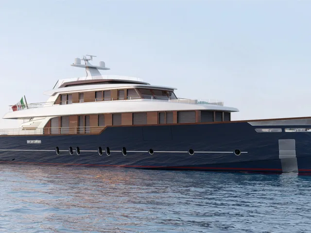 PICCHIOTTI GENTLEMAN 44