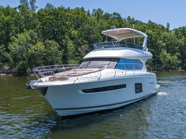 PRESTIGE 620 SPORT FLY