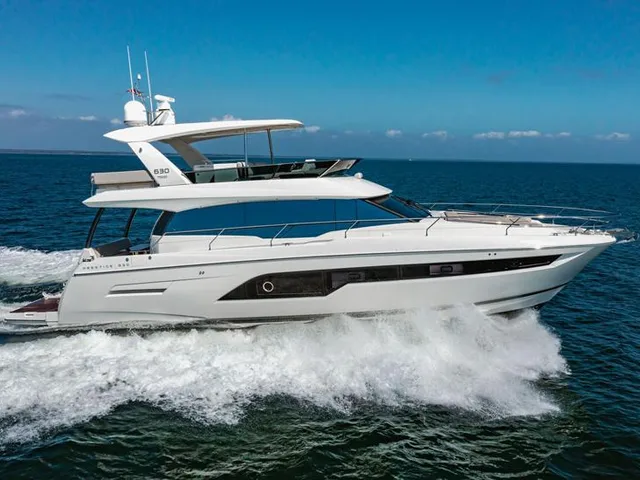 PRESTIGE 63 FLYBRIDGE