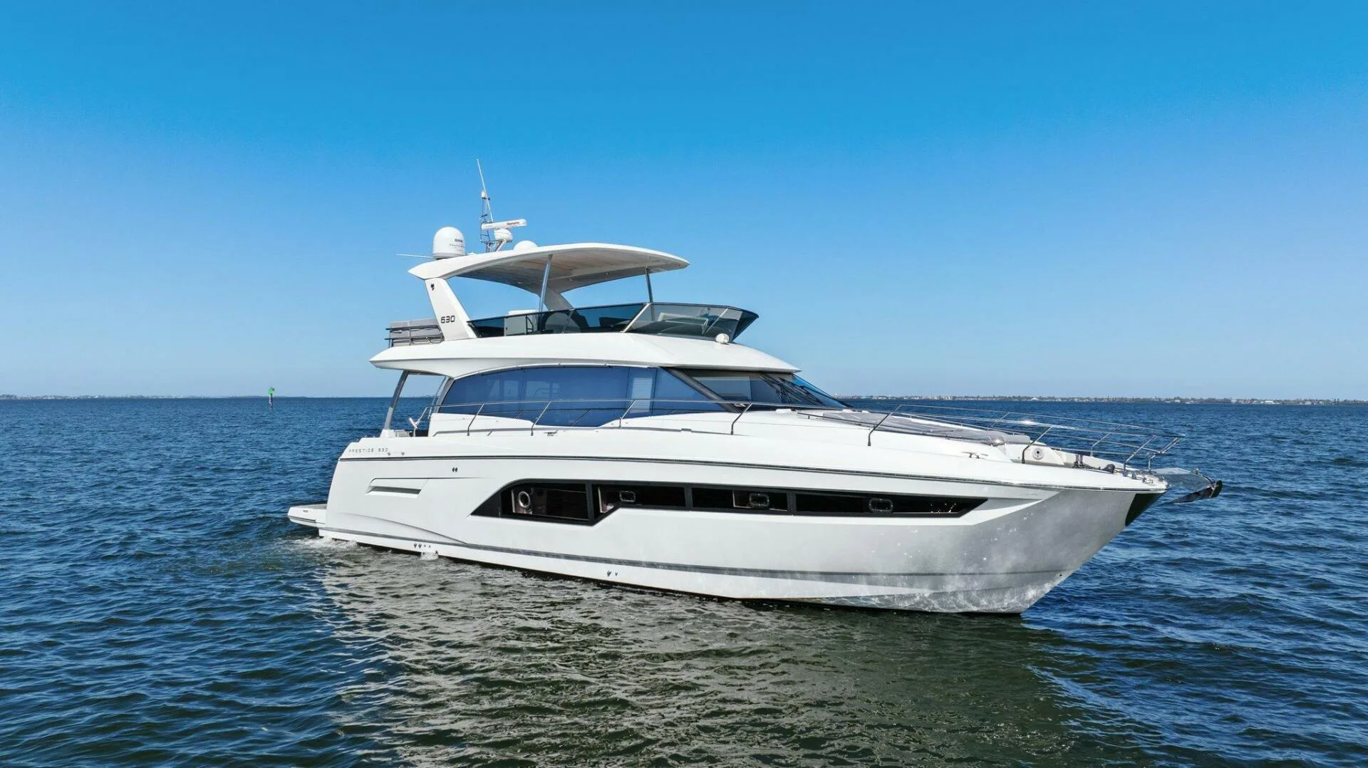 PRESTIGE 630 FLYBRIDGE - Image 1