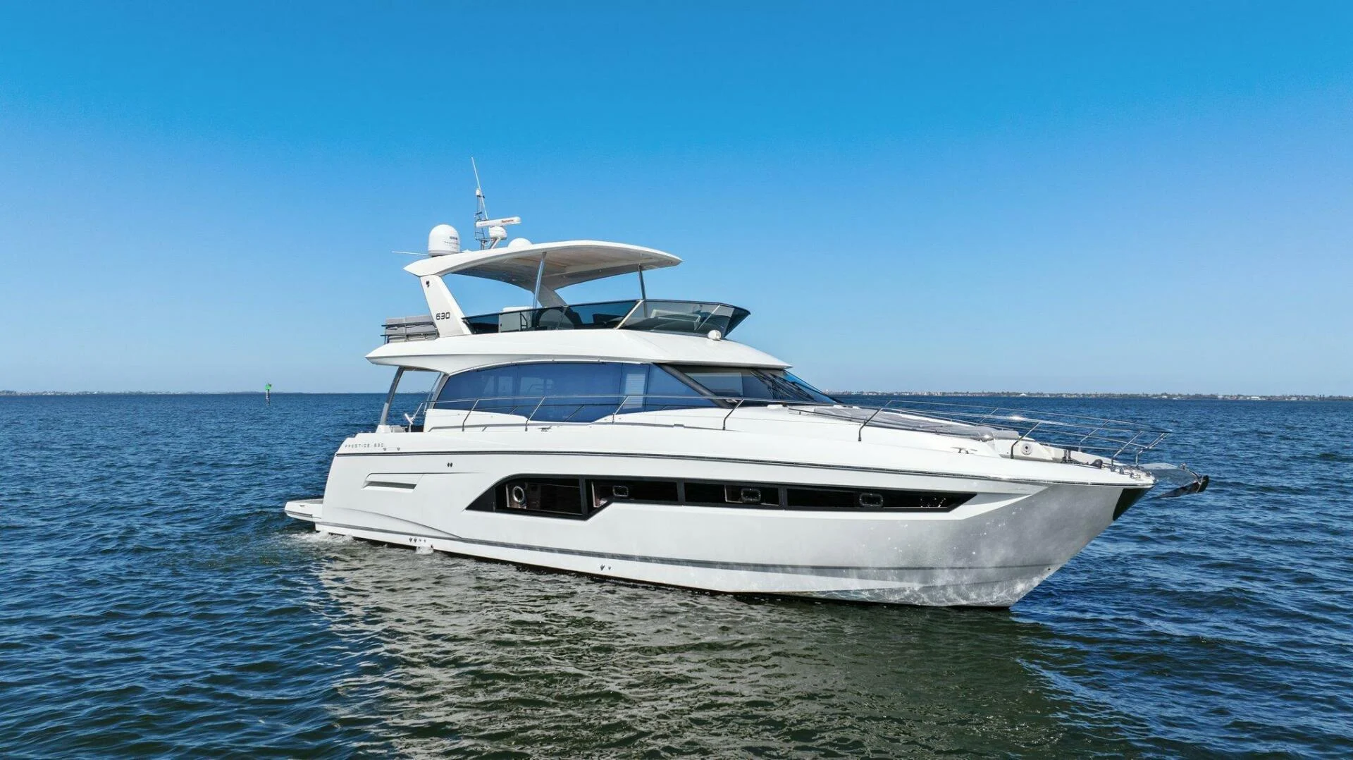 PRESTIGE 630 FLYBRIDGE - Image 1
