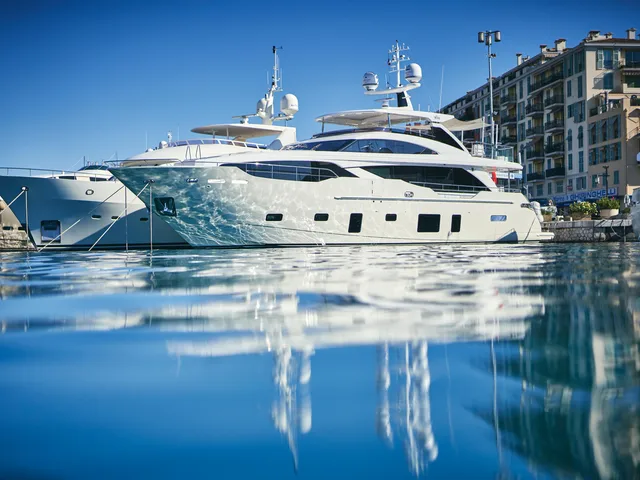 PRINCESS 30M