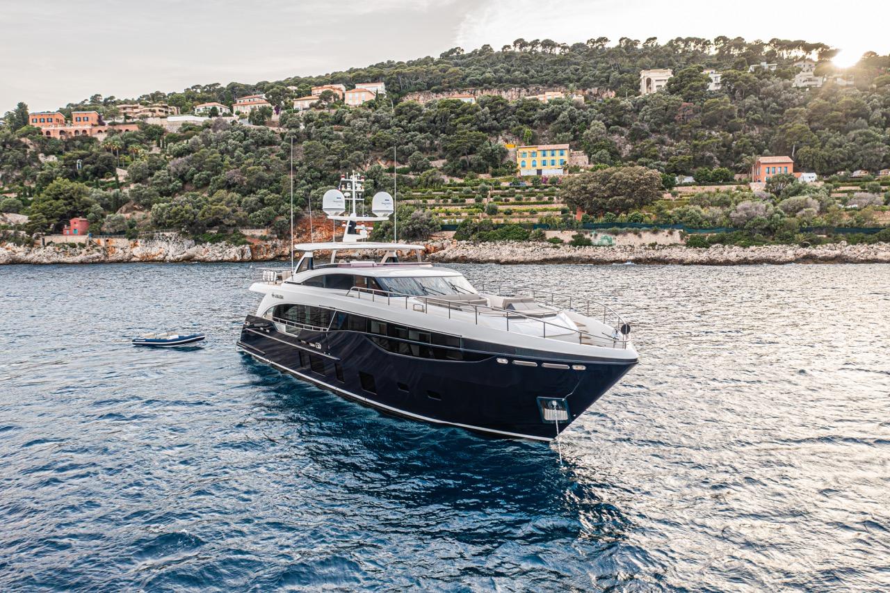 PRINCESS 35M - Image 3