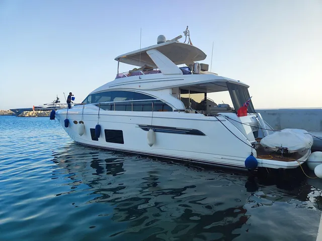 PRINCESS 68