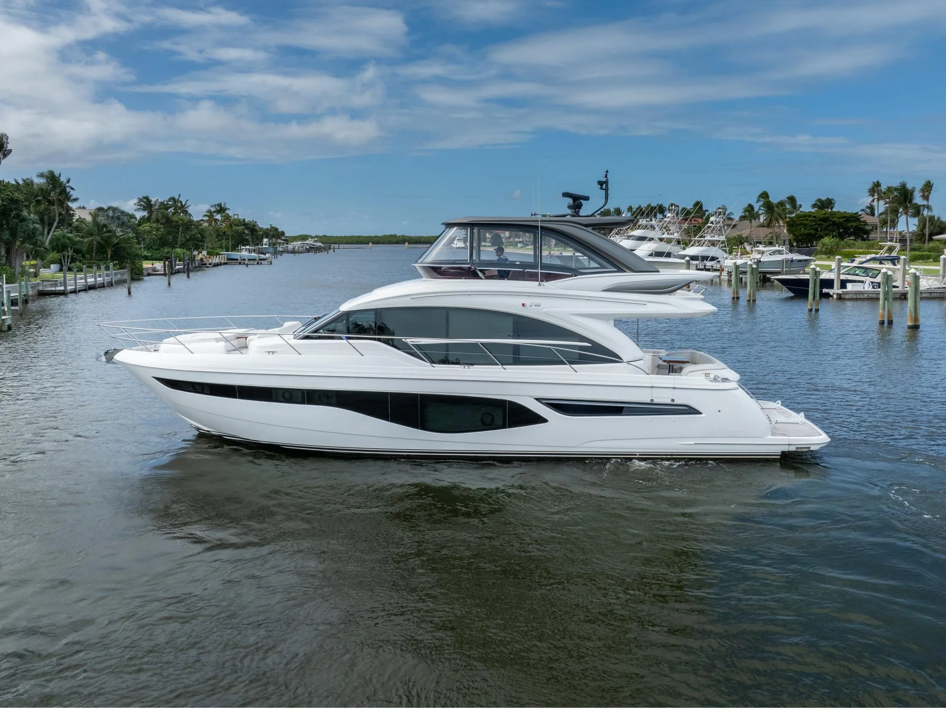 PRINCESS F62 MOTOR YACHT - Image 1
