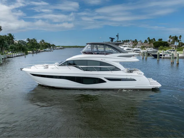 PRINCESS F62 MOTOR YACHT