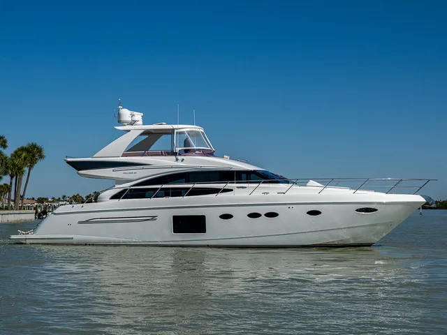 PRINCESS FLYBRIDGE 64 MOTOR YACHT