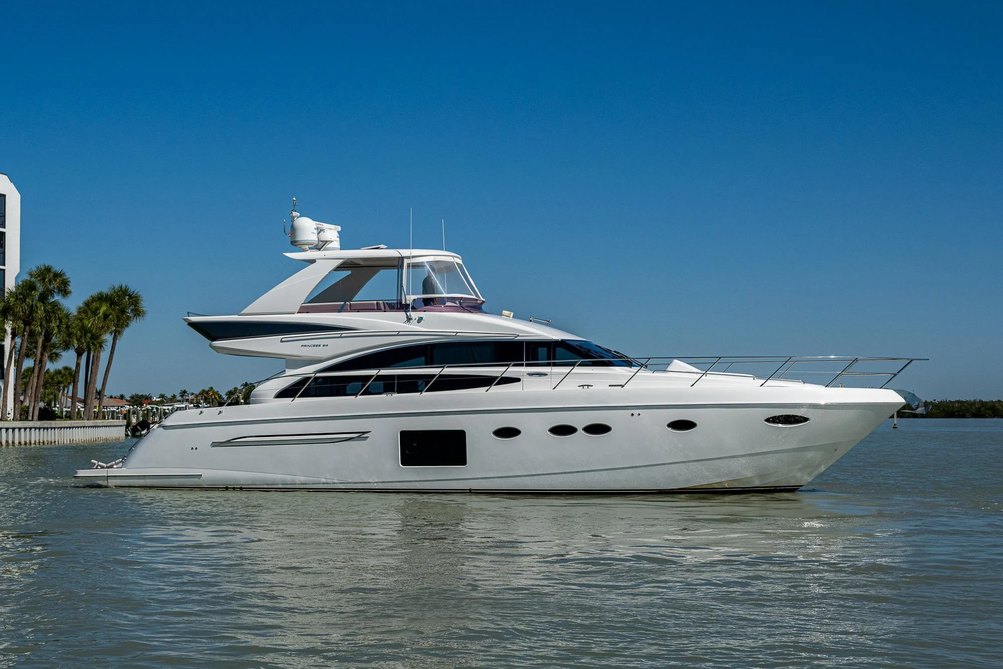 PRINCESS FLYBRIDGE 64 MOTOR YACHT - Image 1