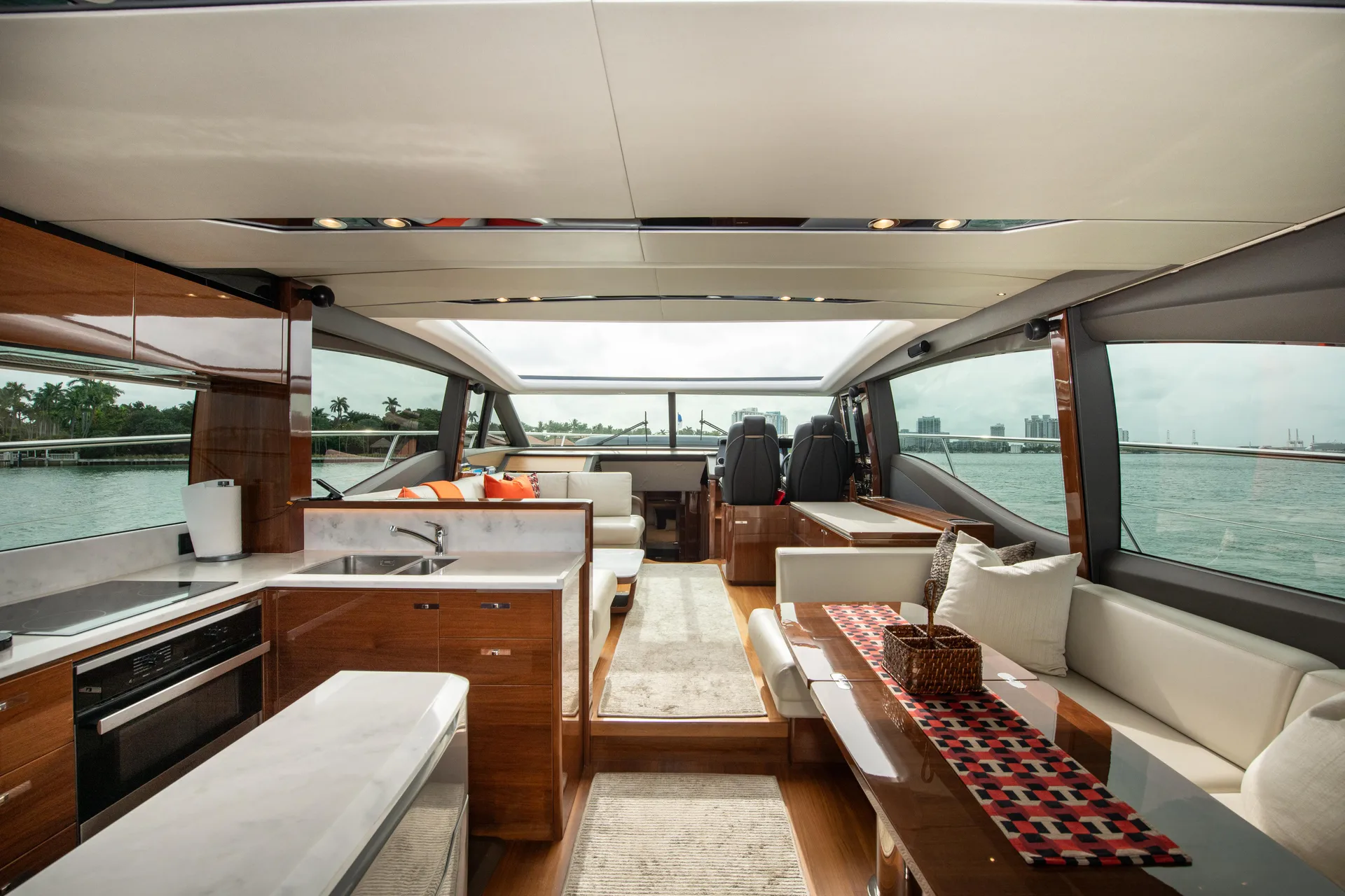 PRINCESS V65 - Image 3