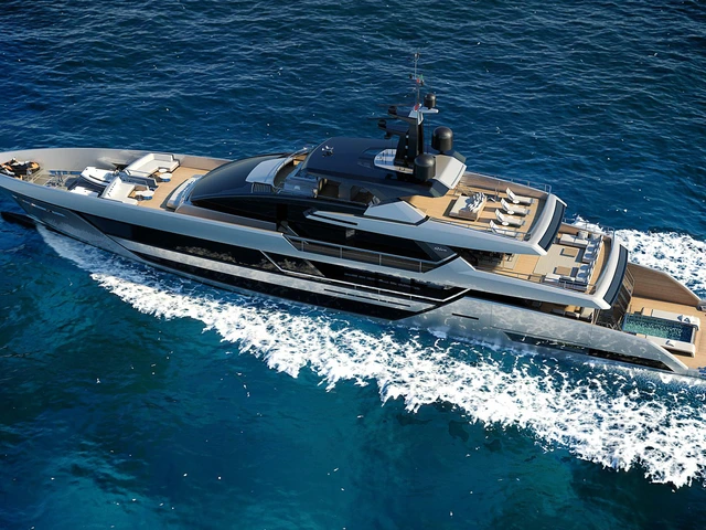 Yacht image 3