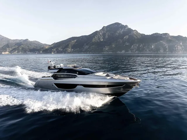 RIVA 76' PERSEO