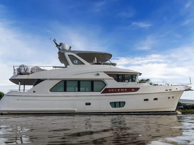 SELENE 60 EXPLORER