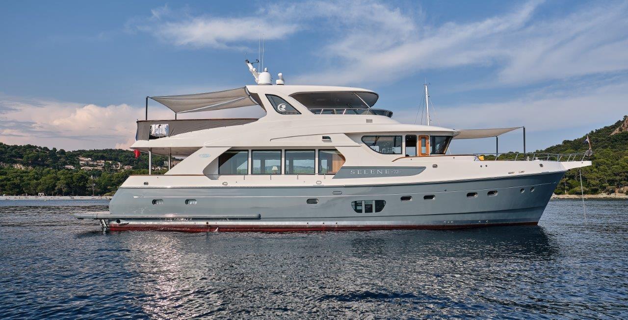 SELENE 72 EXPLORER - Image 1