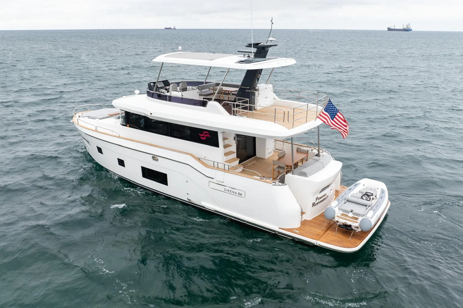 SIRENA 58 FLY - Image 3