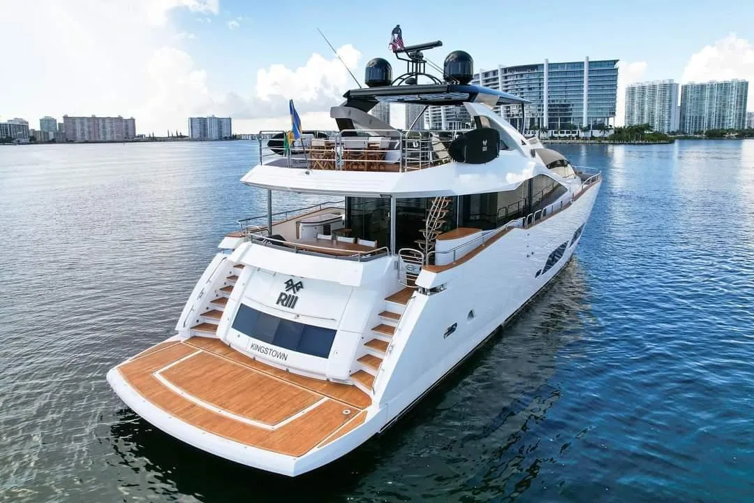 SUNSEEKER 28 METRE YACHT - Image 3