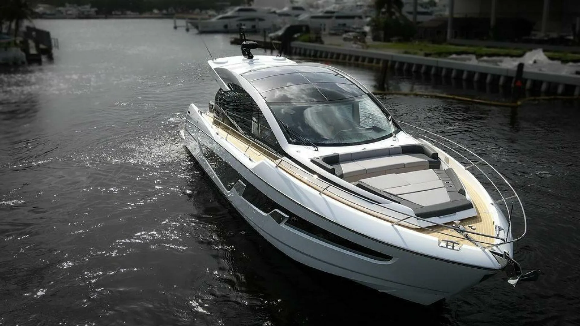 SUNSEEKER 65 PREDATOR - Image 3