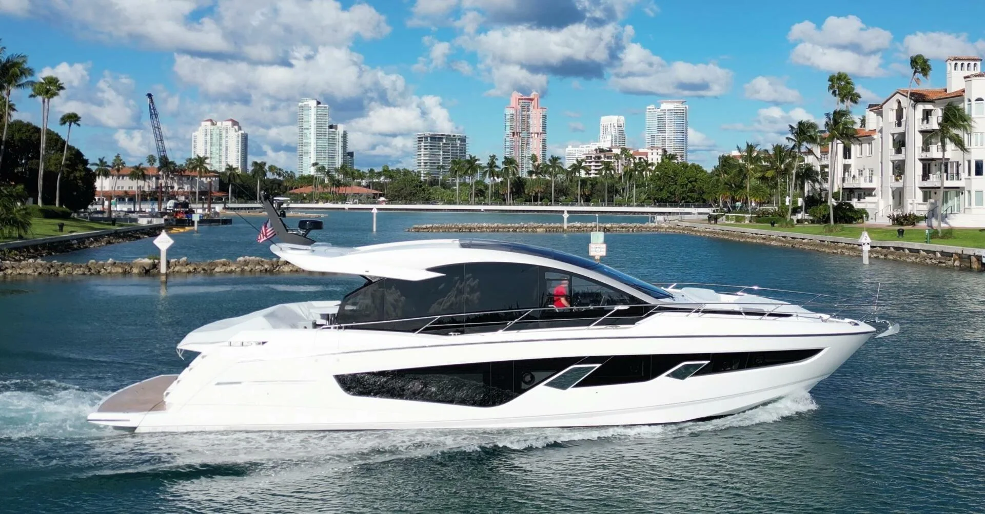 SUNSEEKER 65 PREDATOR - Image 1