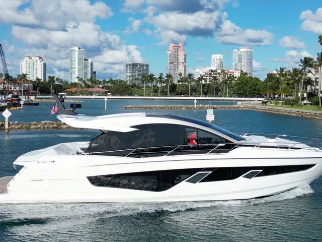 SUNSEEKER 65 PREDATOR