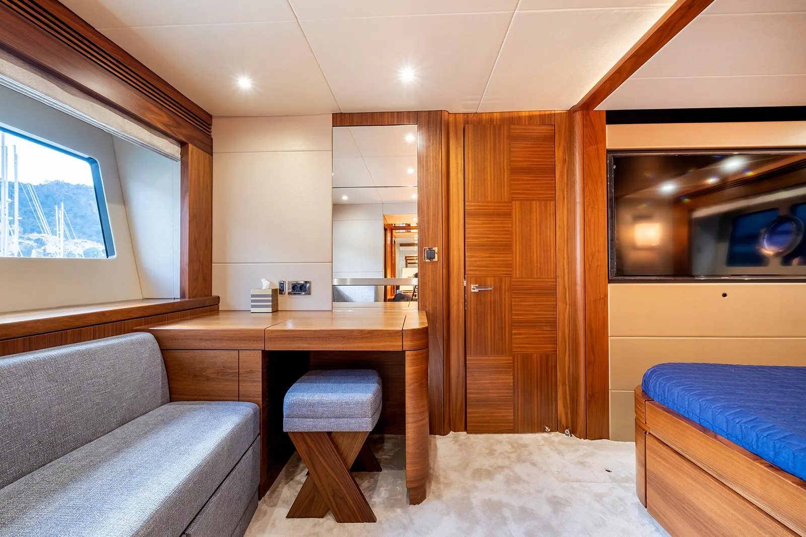 SUNSEEKER 75 - Image 3