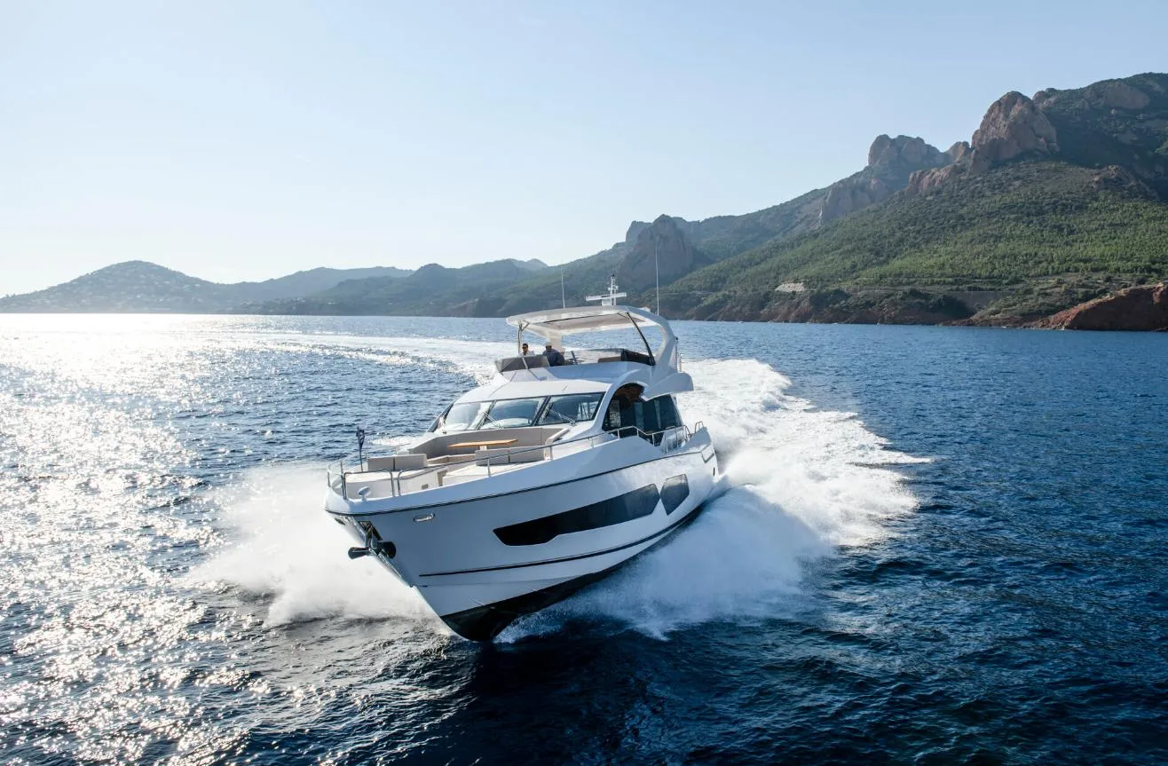 SUNSEEKER 76 YACHT - Image 3
