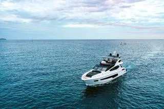 SUNSEEKER FLYBRIDGE - Image 3