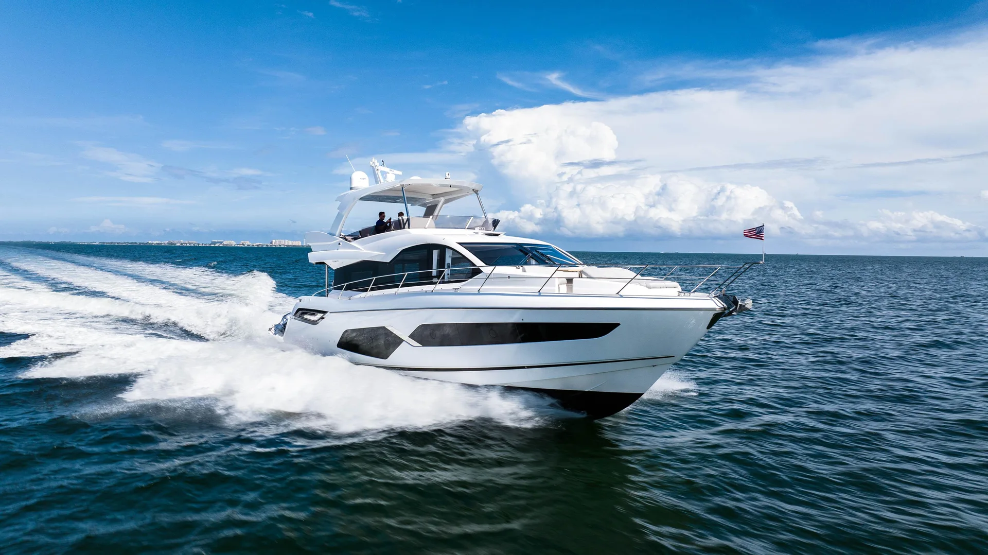 SUNSEEKER MANHATTAN - Image 1