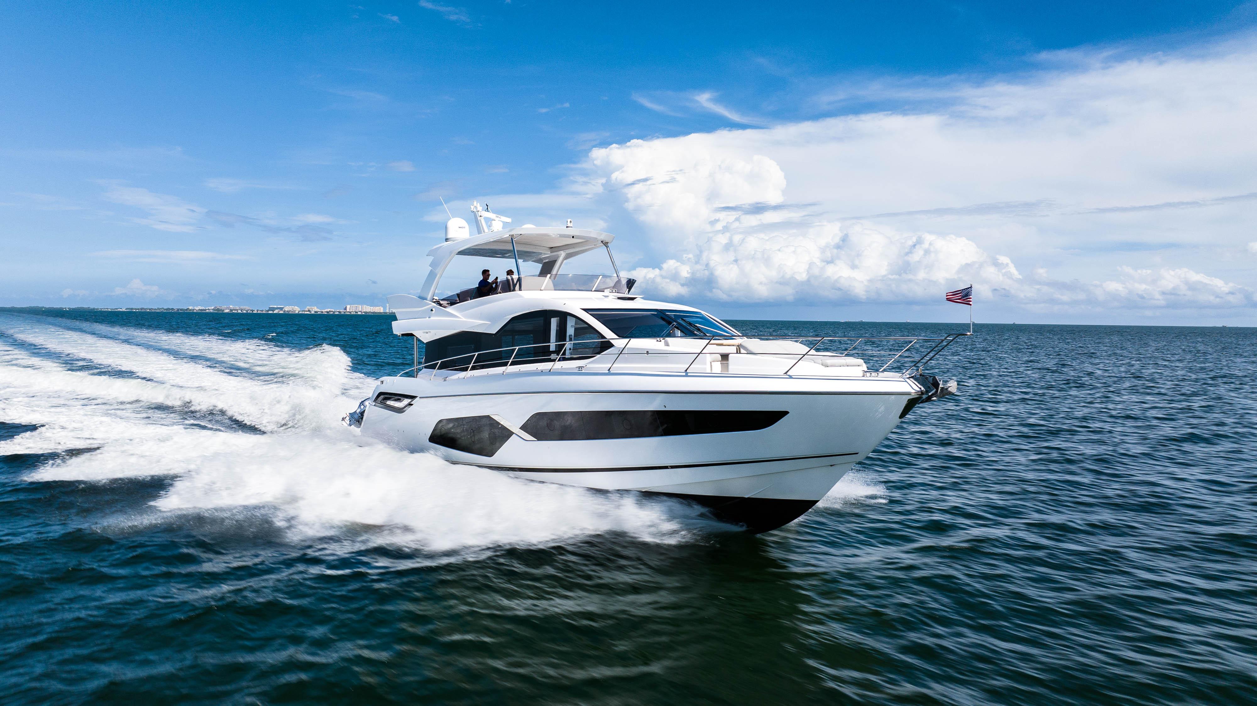 SUNSEEKER MANHATTAN - Image 1
