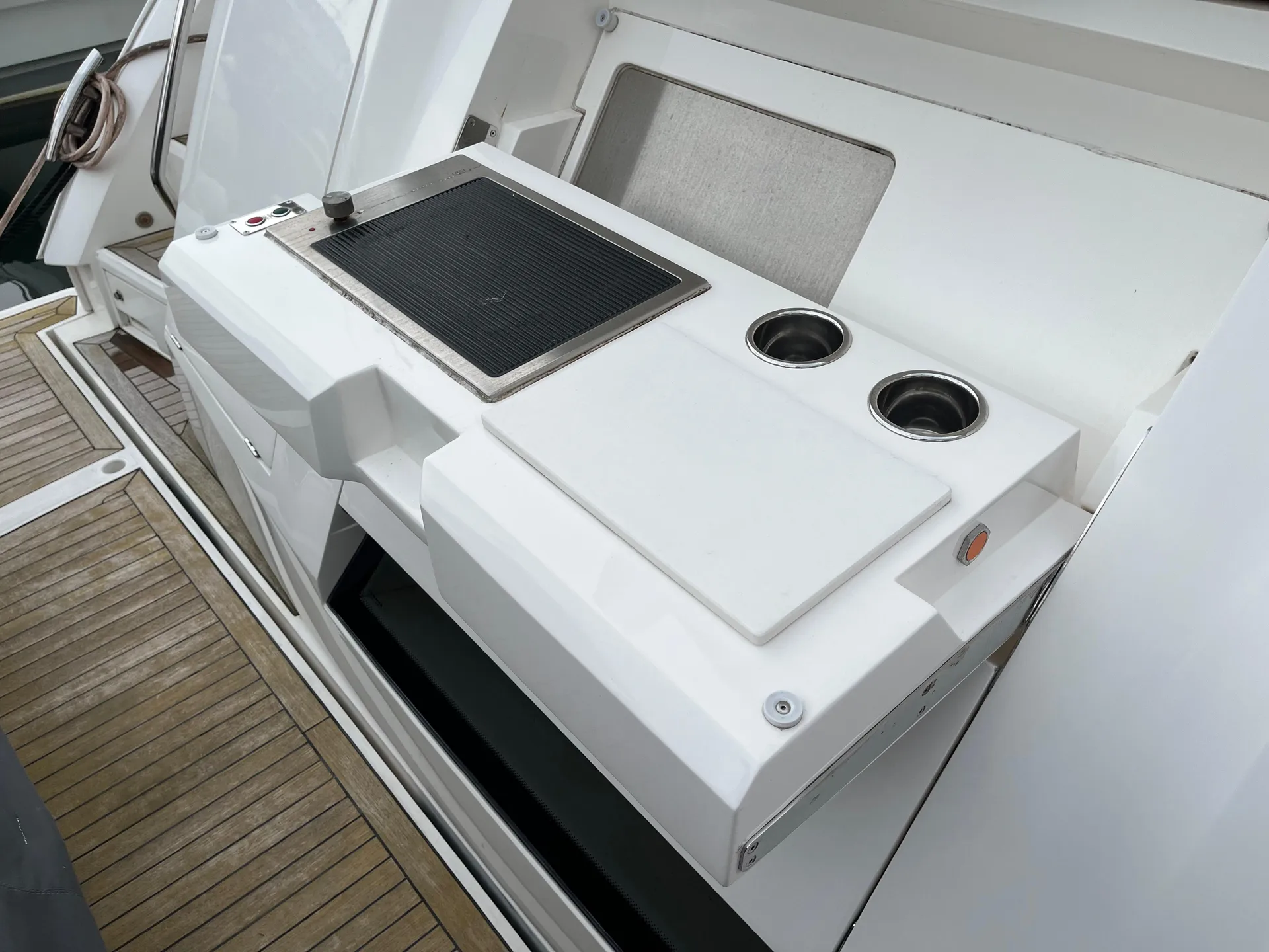 SUNSEEKER MANHATTAN 66 - Image 3