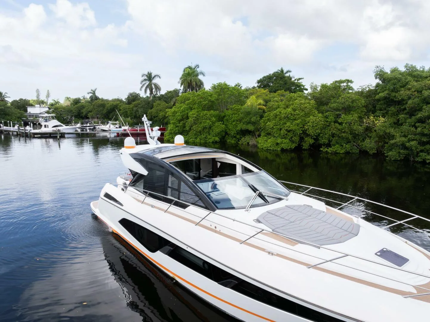 SUNSEEKER PREDATOR 60 EVO - Image 3