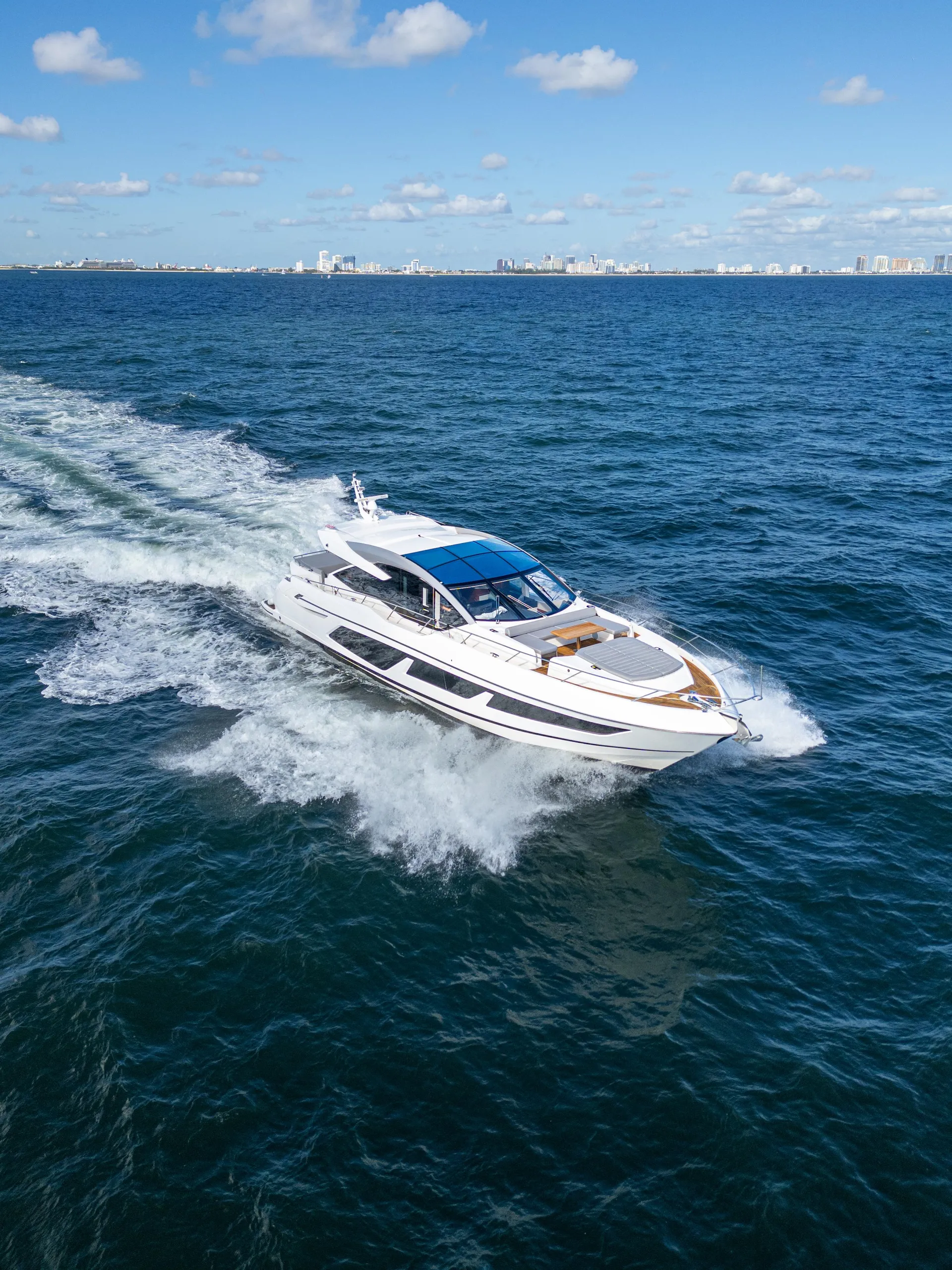SUNSEEKER PREDATOR 74 - Image 3