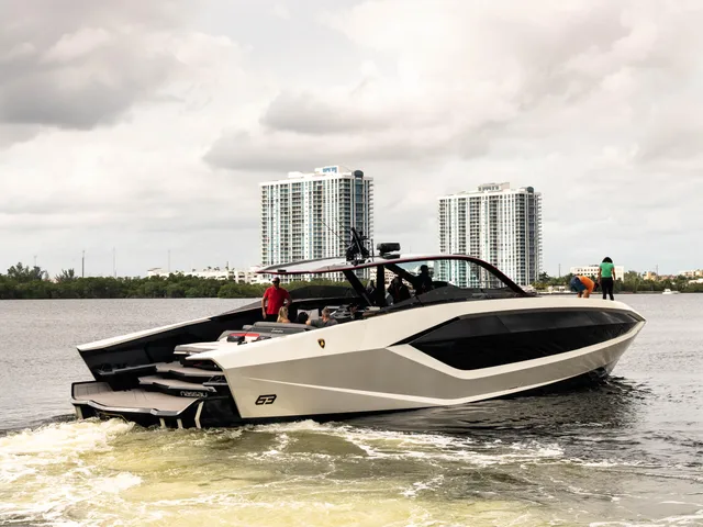 TECNOMAR LAMBORGHINI 63