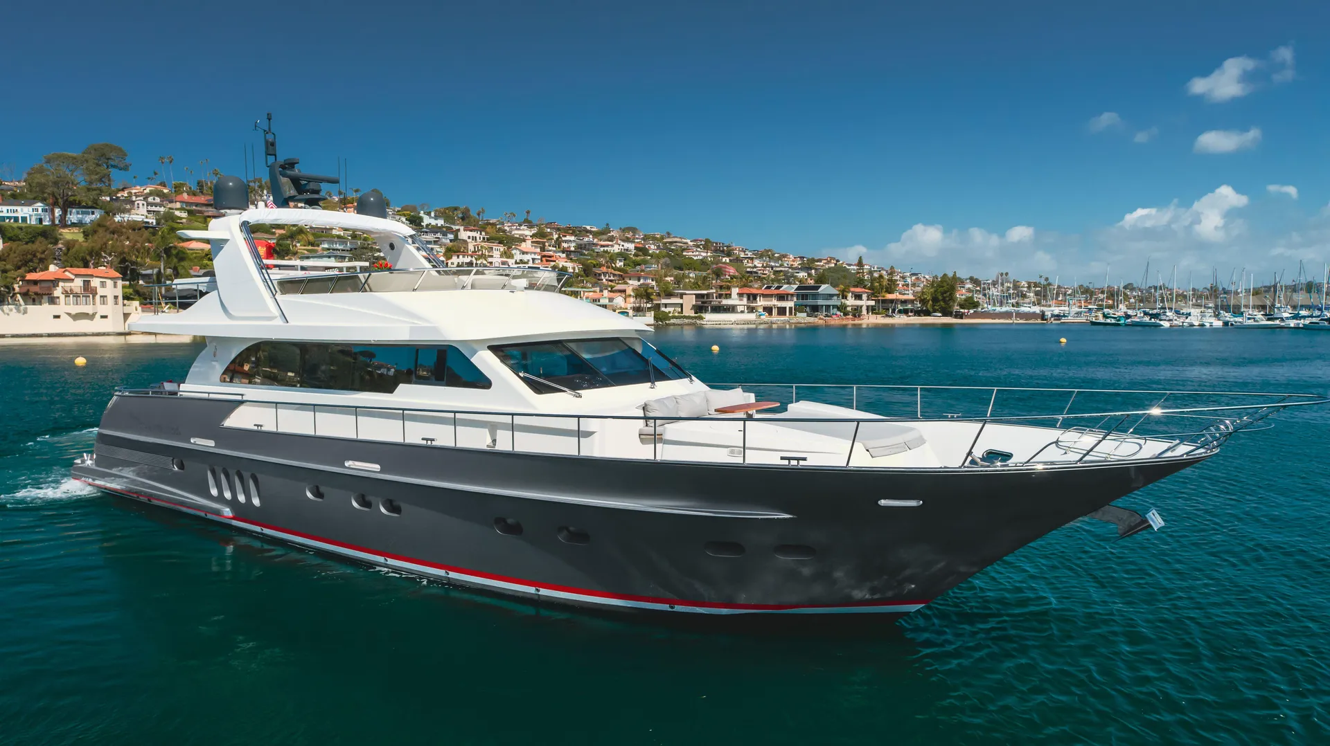 VAN DER VALK 78 FLYBRIDGE MOTOR YACHT - Image 3