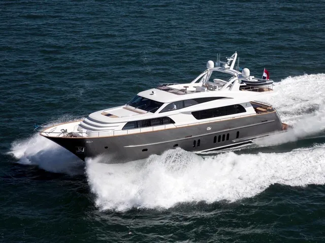 VAN DER VALK RAISED PILOTHOUSE 26M