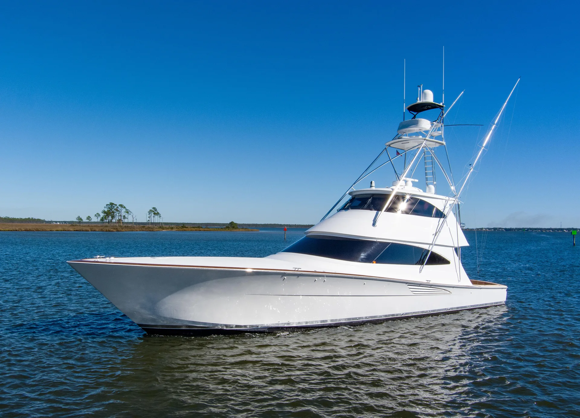 VIKING 72 ENCLOSED BRIDGE - Image 1